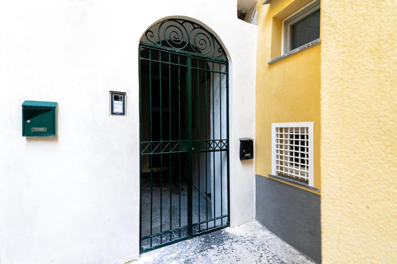 Villa La Finestra sul Corso Amalfi Esterno foto