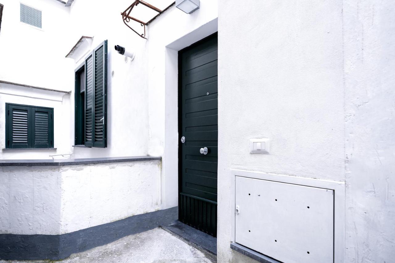Villa La Finestra sul Corso Amalfi Esterno foto
